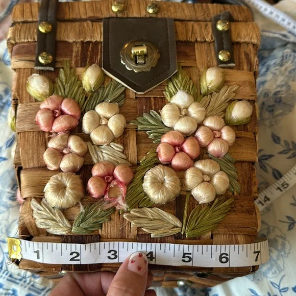 🎉HP🎉 Vintage Retro Madmen 3D floral raffia Wicker 60s basket purse handbag - Picture 13 of 14